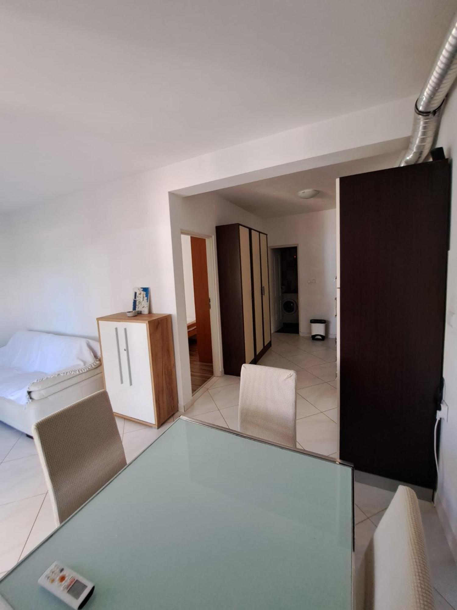 Apartments Maretic Mandre Exterior photo